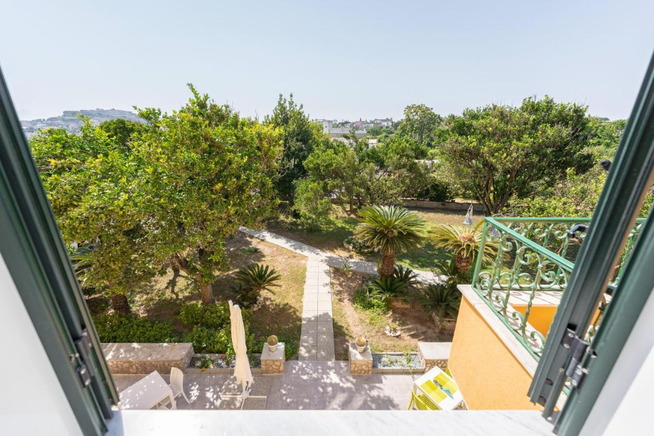 Villa Caterina B&B Procida Exteriör bild