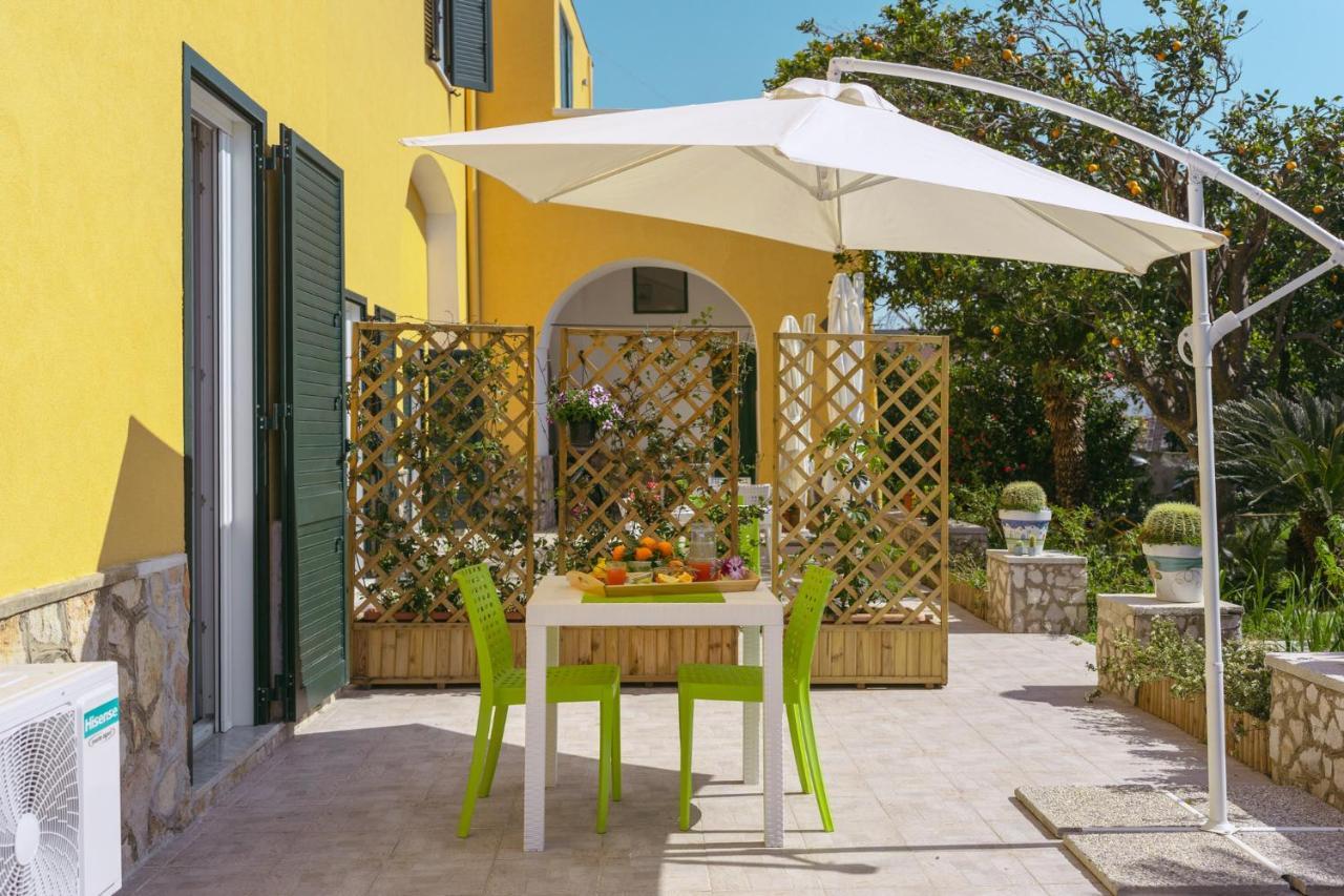 Villa Caterina B&B Procida Exteriör bild